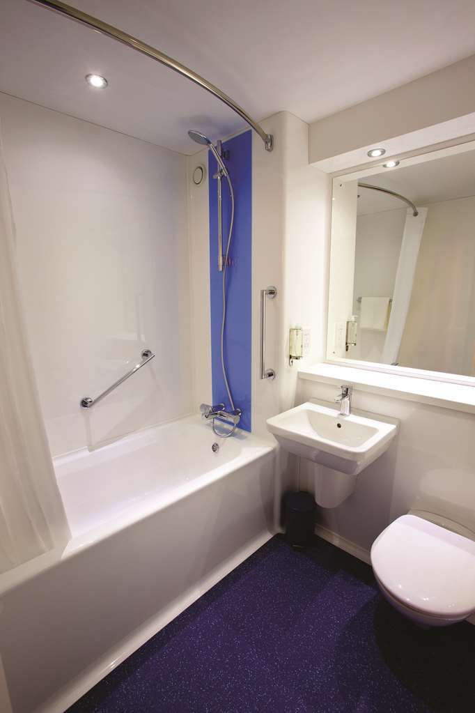 Travelodge Buckingham Pokoj fotografie
